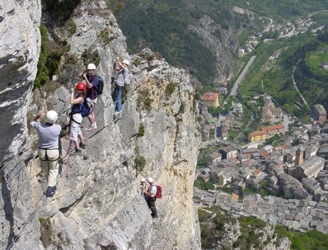  Vía ferramarra de los cuentos de Lascaris 